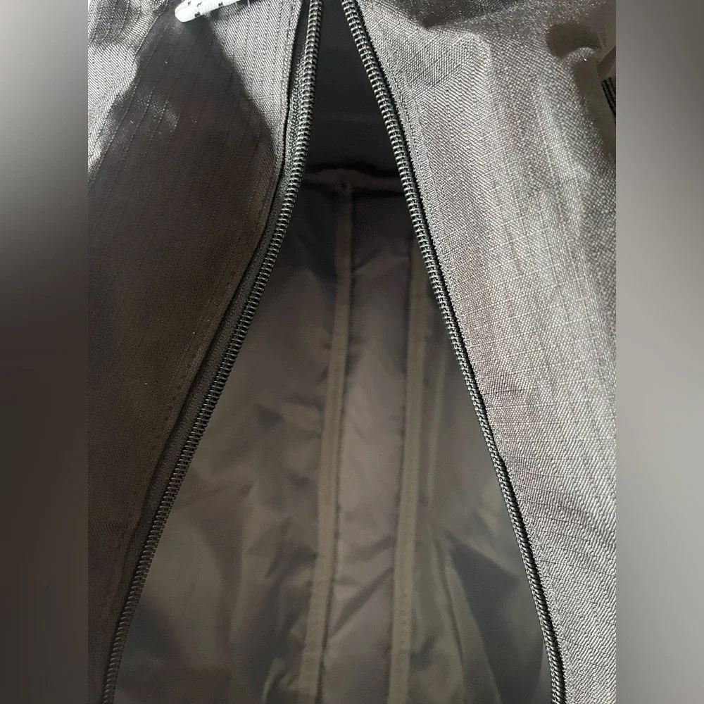 2 for $20 Fila Small Duffle Bag - Picture 7 of 7